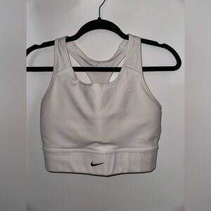 NIKE WOMENS DRI-FIT SWOOSH MEDIUM SUPPORT SPORTS BRA IN WHITE SIZE L